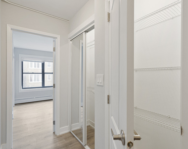 5858 N Sheridan Road - Photo Thumbnail 10