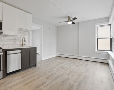 5858 N Sheridan Road - Photo Thumbnail 1
