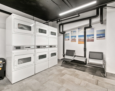 5858 N Sheridan Road - Photo Thumbnail 15