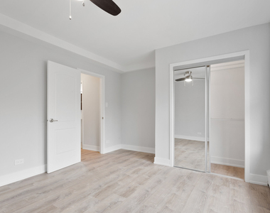 5858 N Sheridan Road - Photo Thumbnail 7