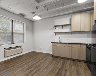 5718 N Winthrop Avenue - Photo Thumbnail 1