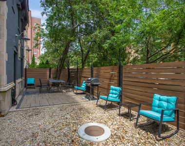 5718 N Winthrop Avenue - Photo Thumbnail 11