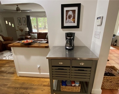 866 Buckner Rd - Photo Thumbnail 6