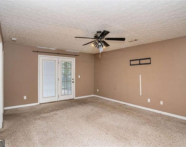 2733 Cedar Tree Lane - Photo Thumbnail 1