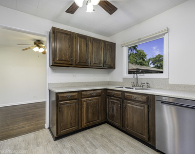 1434 E Norman Drive - Photo Thumbnail 10