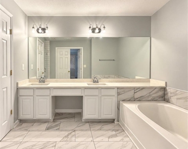 3087 Commonwealth Way - Photo Thumbnail 12