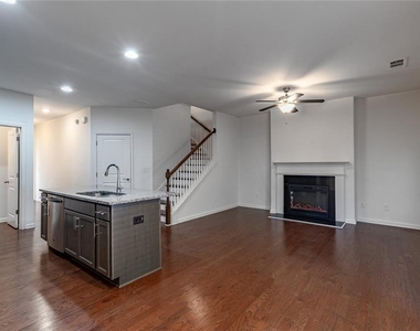5272 Mill Way - Photo Thumbnail 4