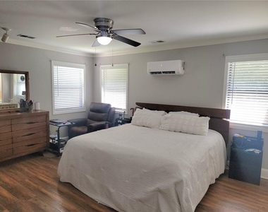 5104 Carole Place Sw - Photo Thumbnail 8