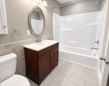 229 S Dearborn Avenue - Photo Thumbnail 2