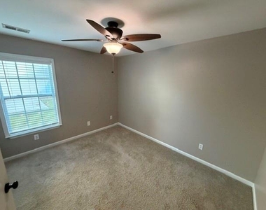 708 Riverside Drive Nw - Photo Thumbnail 13