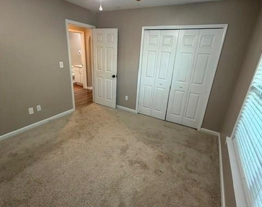 708 Riverside Drive Nw - Photo Thumbnail 14