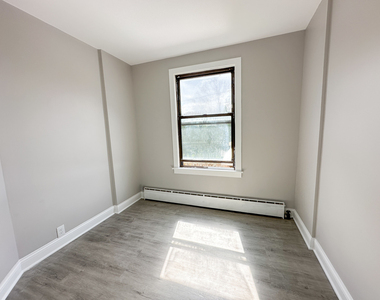 4045 W Argyle Street - Photo Thumbnail 6