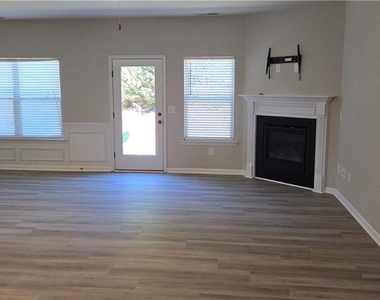 251 Jefferson Avenue - Photo Thumbnail 8