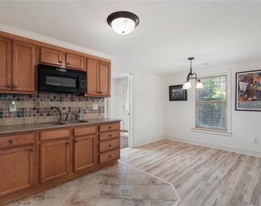 3698 Lakeview Drive - Photo Thumbnail 57