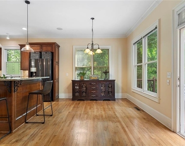 3698 Lakeview Drive - Photo Thumbnail 16