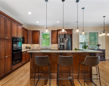 3698 Lakeview Drive - Photo Thumbnail 19