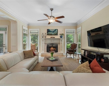 3698 Lakeview Drive - Photo Thumbnail 10