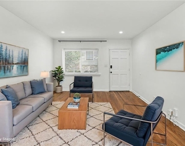 2240 Stephen Long Drive Ne - Photo Thumbnail 3
