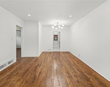2240 Stephen Long Drive Ne - Photo Thumbnail 5