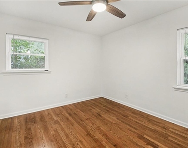 2240 Stephen Long Drive Ne - Photo Thumbnail 9