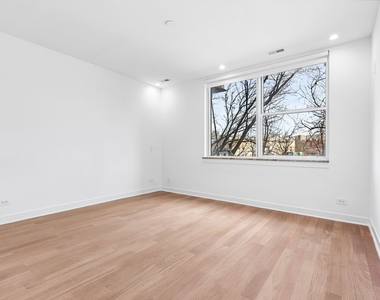 914 W Hubbard Street - Photo Thumbnail 8