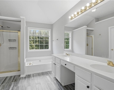 2120 Grand Junction - Photo Thumbnail 10