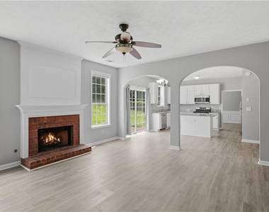 2120 Grand Junction - Photo Thumbnail 6