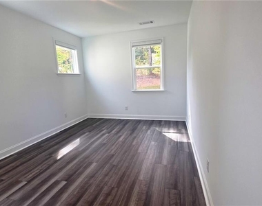 3982 Alderstone Drive - Photo Thumbnail 6