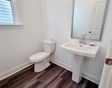 3982 Alderstone Drive - Photo Thumbnail 8