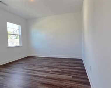3982 Alderstone Drive - Photo Thumbnail 16