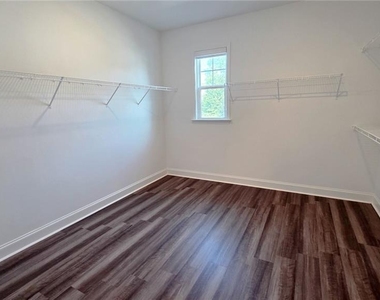 3982 Alderstone Drive - Photo Thumbnail 13