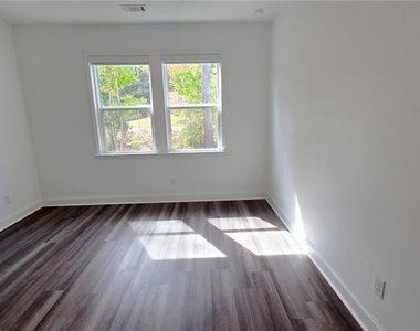 3982 Alderstone Drive - Photo Thumbnail 14