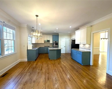 6675 Olde Atlanta Parkway - Photo Thumbnail 17