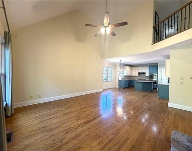 6675 Olde Atlanta Parkway - Photo Thumbnail 13
