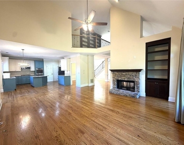 6675 Olde Atlanta Parkway - Photo Thumbnail 14