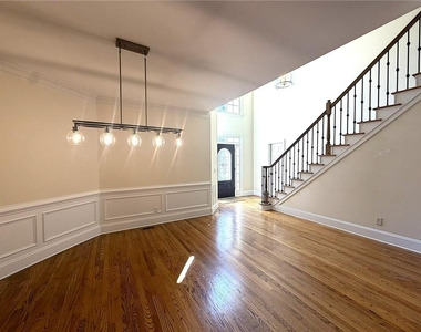 6675 Olde Atlanta Parkway - Photo Thumbnail 6