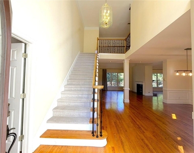 6675 Olde Atlanta Parkway - Photo Thumbnail 3