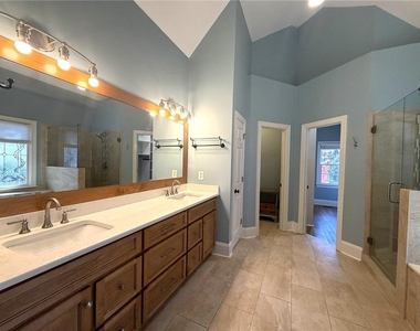 6675 Olde Atlanta Parkway - Photo Thumbnail 26