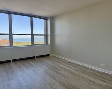 655 W Irving Park Road - Photo Thumbnail 12