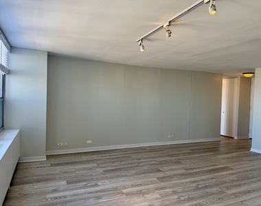 655 W Irving Park Road - Photo Thumbnail 9