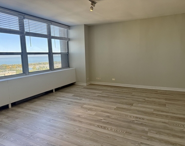 655 W Irving Park Road - Photo Thumbnail 6