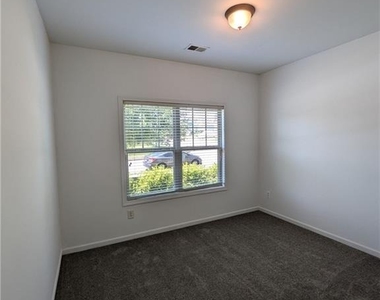 4205 Pearhaven Lane Sw - Photo Thumbnail 9