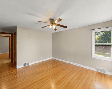 15326 S Corbin Street - Photo Thumbnail 11