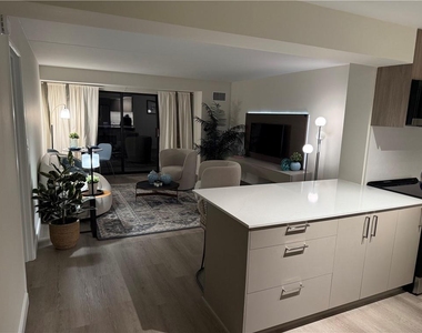 2460 Peachtree Road Nw - Photo Thumbnail 2