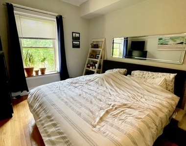 908 W Waveland Avenue - Photo Thumbnail 16