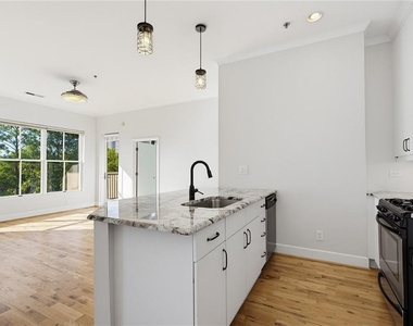 384 Ralph Mcgill Boulevard Ne - Photo Thumbnail 19