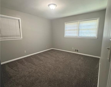 4442 Mark Anthony Court - Photo Thumbnail 18
