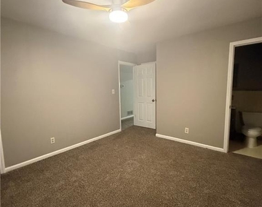 4442 Mark Anthony Court - Photo Thumbnail 16