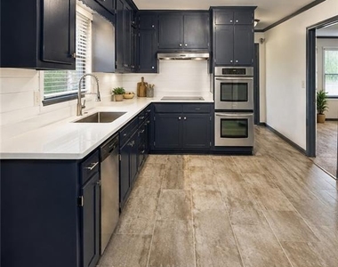 4442 Mark Anthony Court - Photo Thumbnail 2