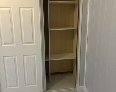 12748 S Lowe Avenue - Photo Thumbnail 8